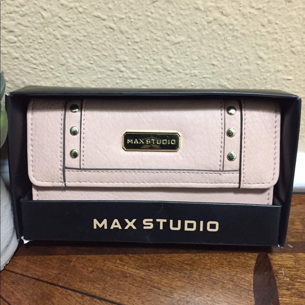 Rose colored max studio wallet